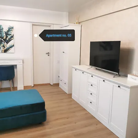 No 05 - Amarilia Apartment *