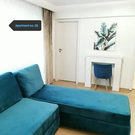 No 05 - Amarilia Apartment *